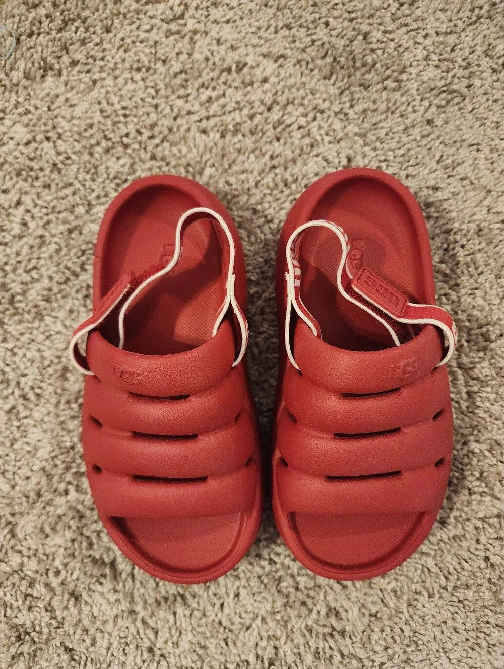 UGG Kids Unisex Red Cushioned Slide Sandals Size 12